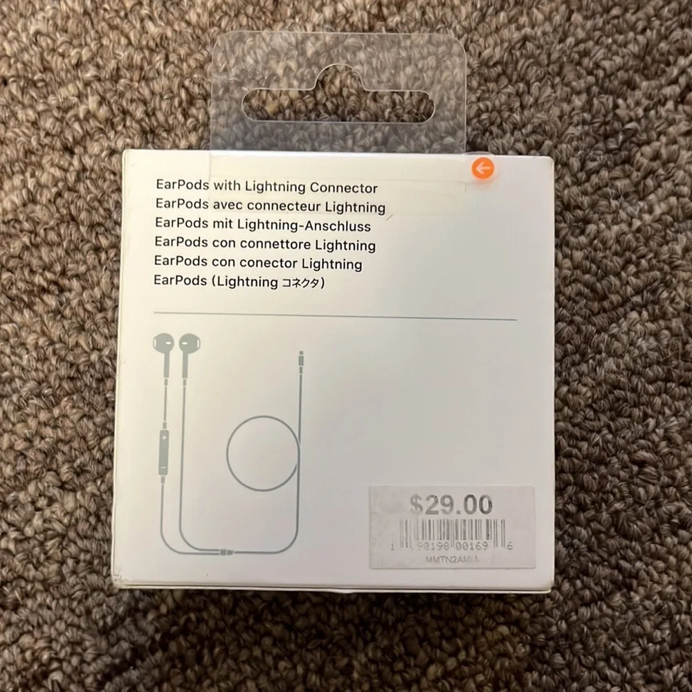 Apple EarPods Lightning Connector Headphones - Picture 2 of 2